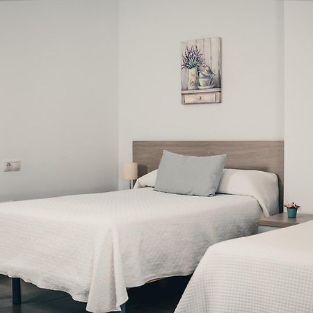 Hostal Delia Alora Exterior foto