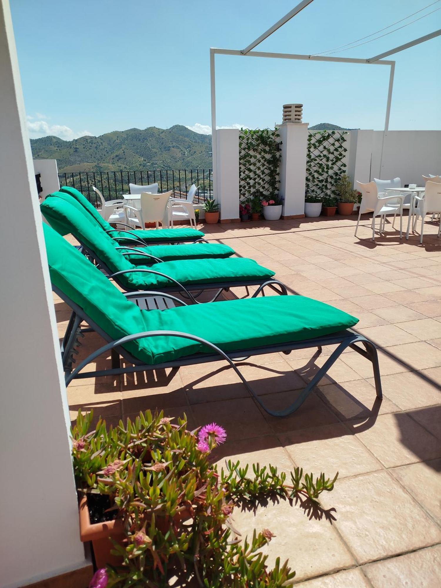 Hostal Delia Alora Exterior foto