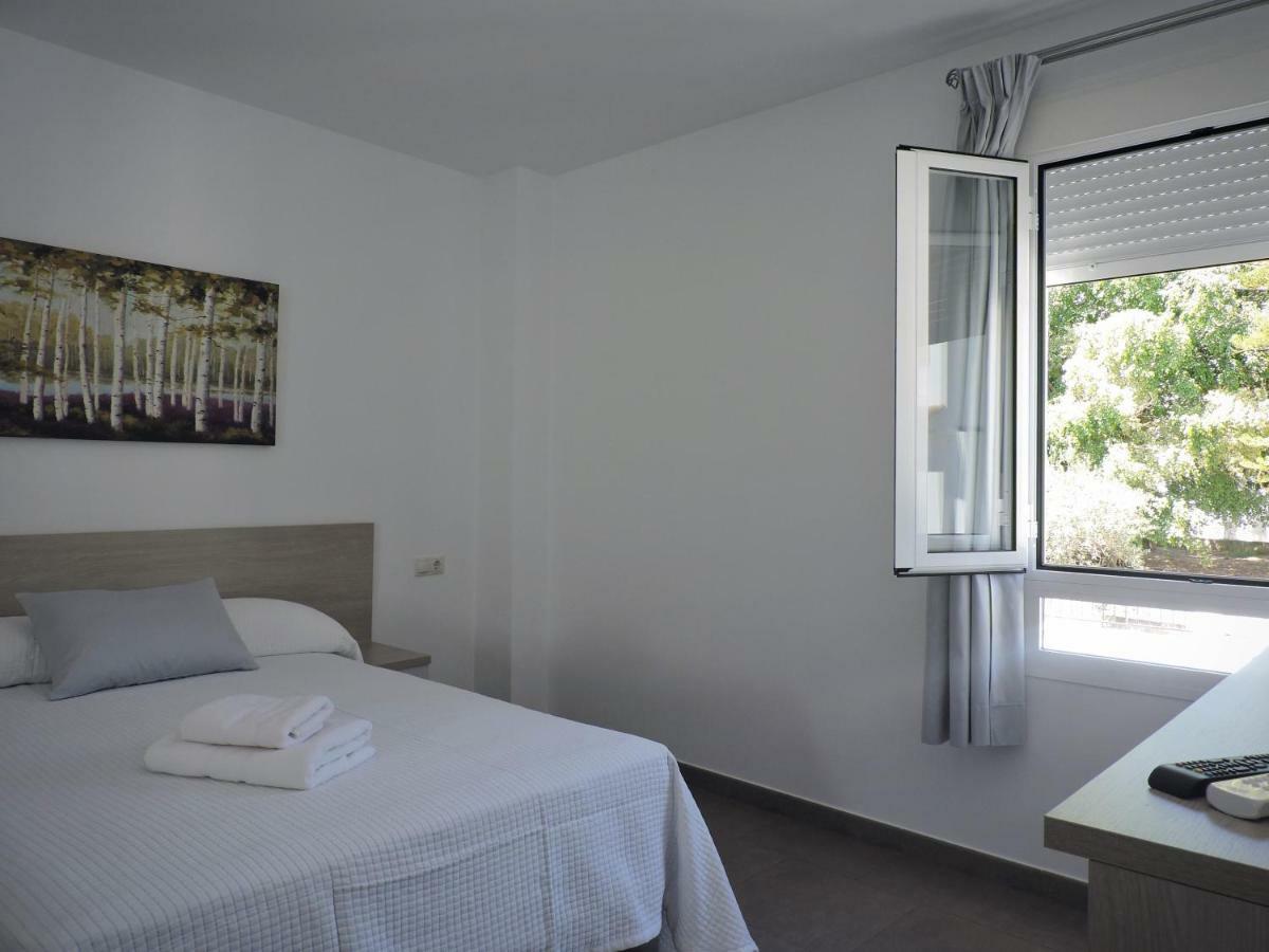 Hostal Delia Alora Exterior foto