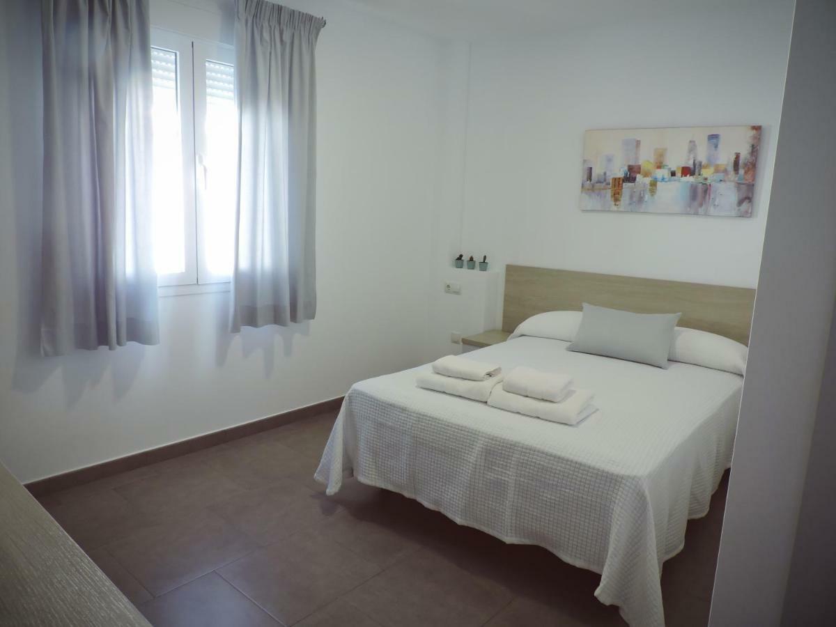 Hostal Delia Alora Exterior foto
